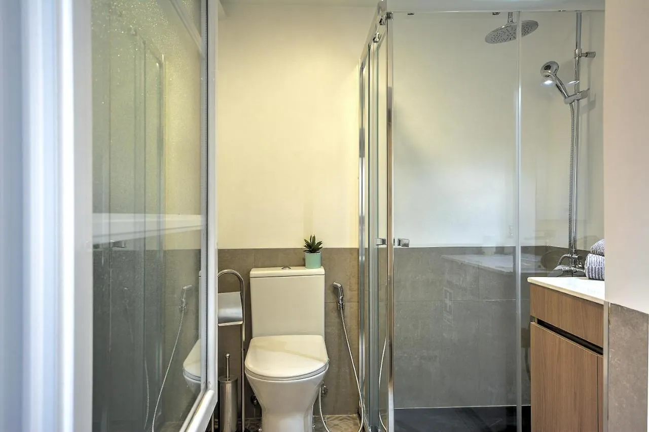 Traditional Apartment With A Terrace, Ac And Fast Internet Lisboa