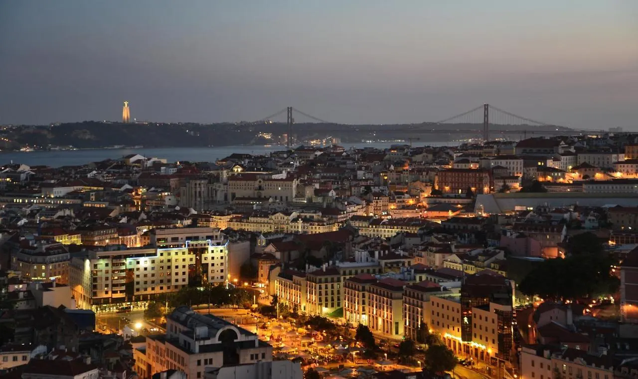 Traditional Apartment With A Terrace, Ac And Fast Internet Lisboa البرتغال